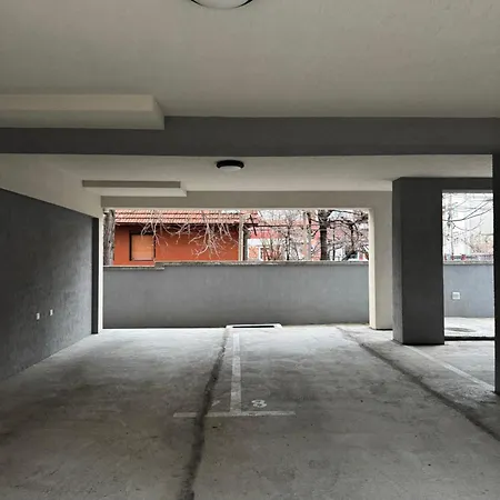 Nis East Gate With Balcony And Free Private Parking Apartment *