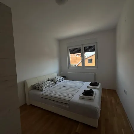 Nis East Gate With Balcony And Free Private Parking Apartment